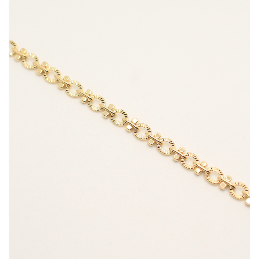 Dainty gold plated bracelet for woman